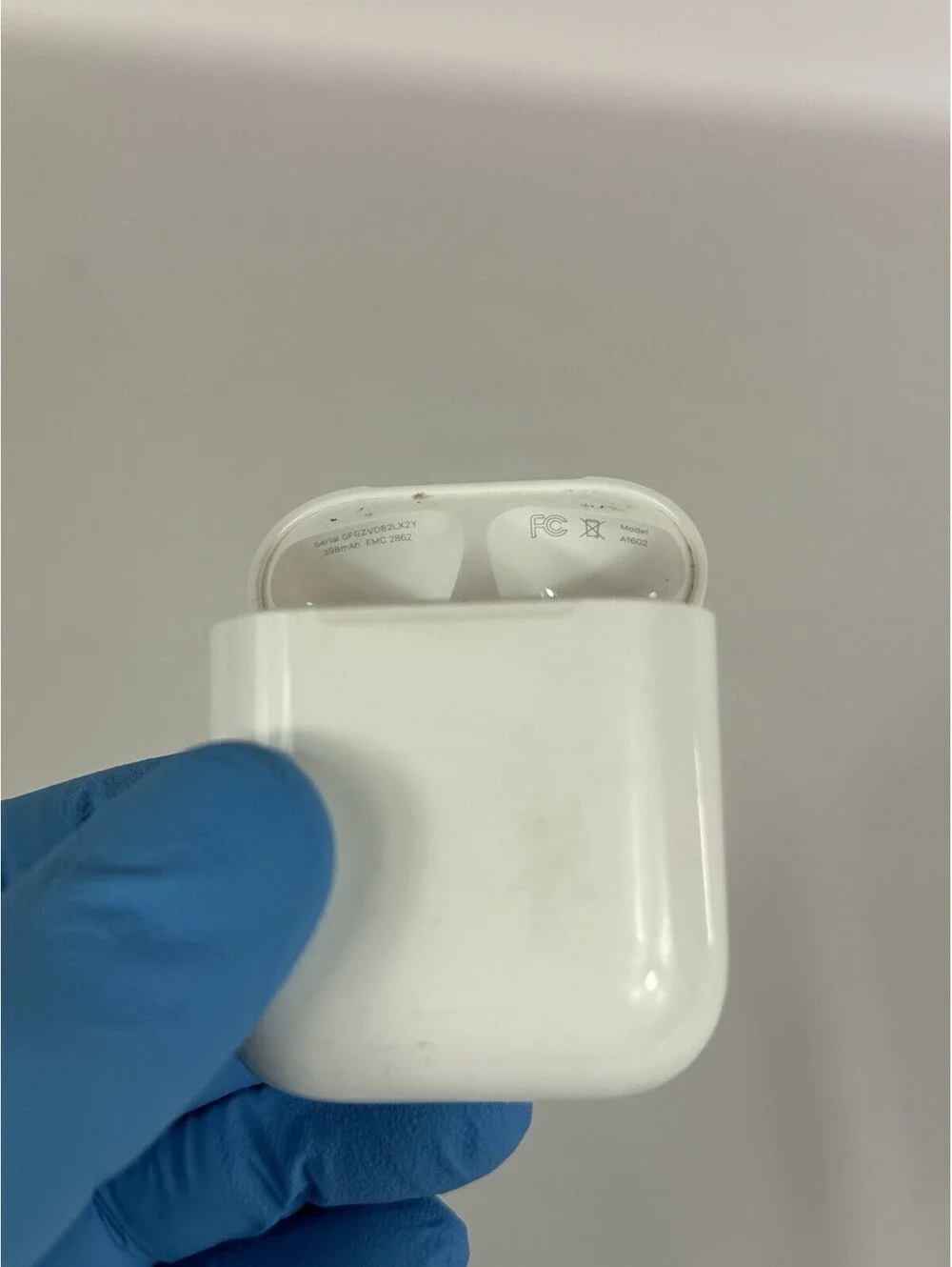 Apple AirPods 2nd Gen Charging Case Authentic Apple A1602